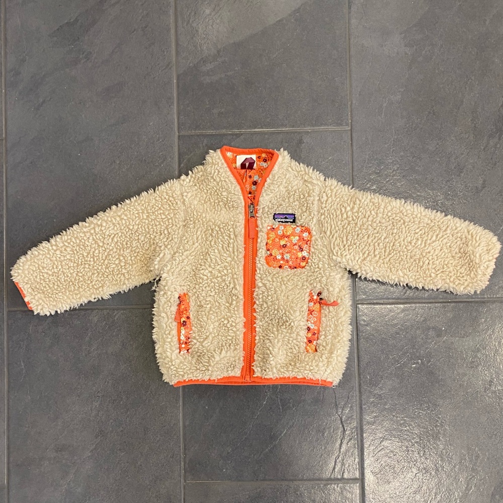 Patagonia 2T retro-x jacket in great condition.